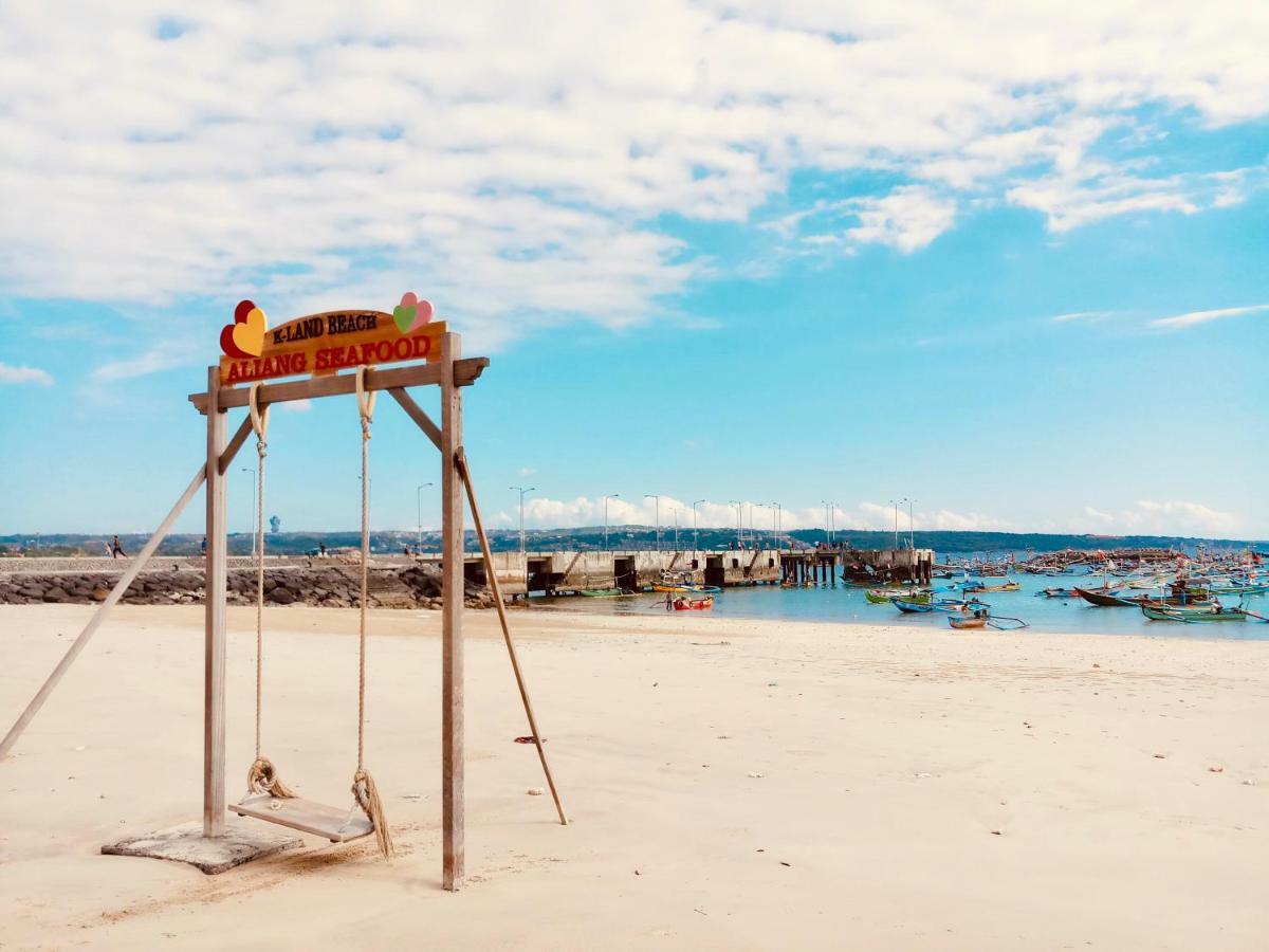 ホテル ファミリーテル バリ Kuta Selatan エクステリア 写真